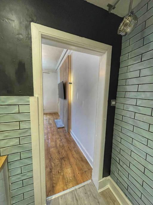 1 Bed Apartment EDI Eksteriør billede